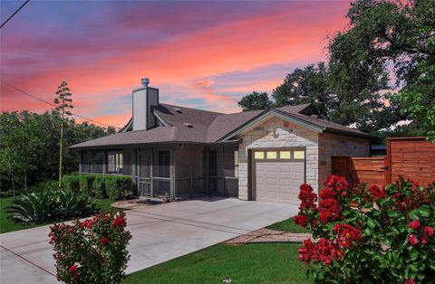 Photo of 10500 W Lakeview DR, Jonestown, TX 78645 (MLS # 7807146)