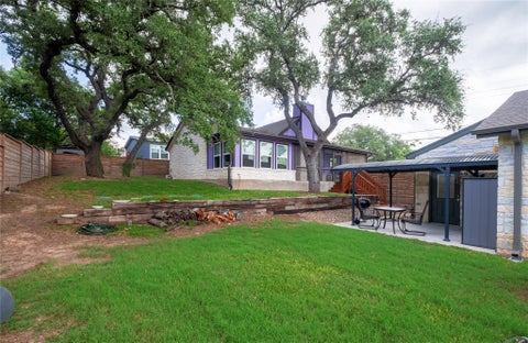Tiny photo for 10500 W Lakeview DR, Jonestown, TX 78645 (MLS # 7807146)