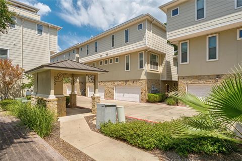 Photo of 1115 Kinney Ave #39, Austin, TX 78704 (MLS # 4850896)