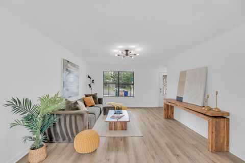 Tiny photo for 8104 Valleyfield DR, Austin, TX 78724 (MLS # 5403849)