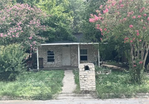 Photo of 2904 Castro ST, Austin, TX 78702 (MLS # 2801217)