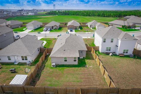 Tiny photo for 17216 Farmhouse LN, Elgin, TX 78621 (MLS # 5940923)
