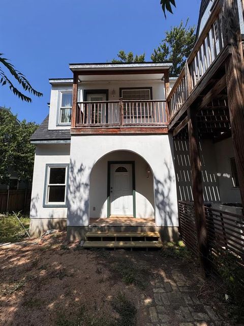 Photo of 201 W 33rd ST #B, Austin, TX 78705 (MLS # 8930784)