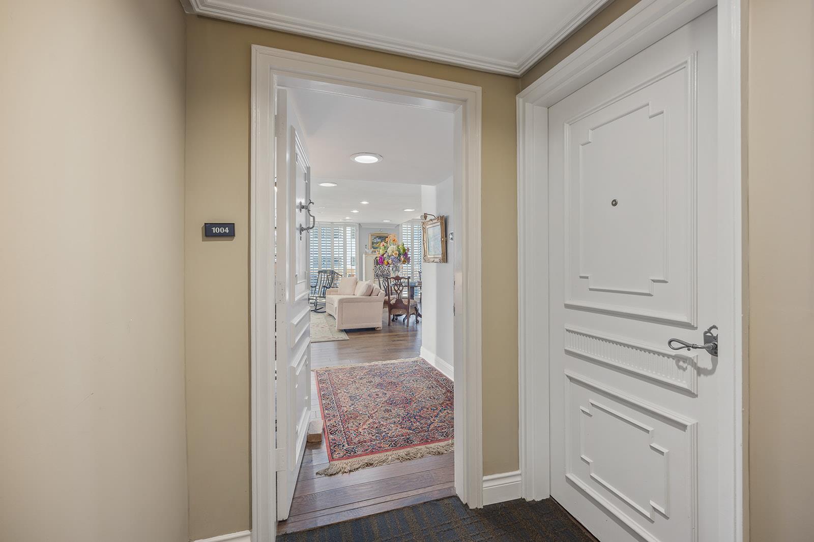 1122 Colorado ST 1004