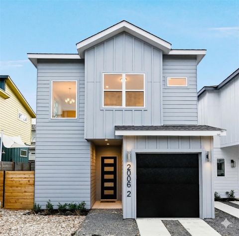 Photo of 2006 Sl Davis Ave #2, Austin, TX 78702 (MLS # 7954084)