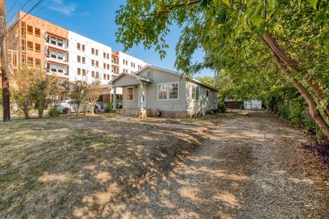 Tiny photo for 622 W Odell ST, Austin, TX 78752 (MLS # 2680987)