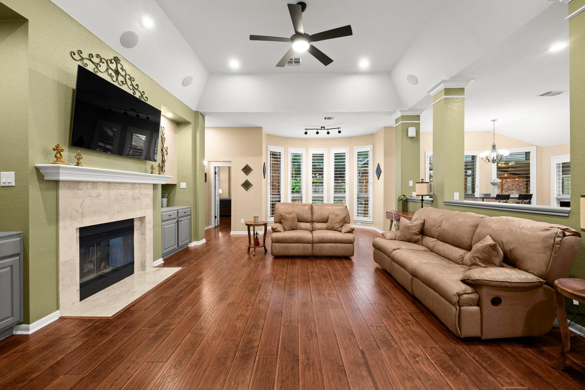 18004 Rosebud PL