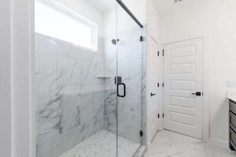 Tiny photo for 110 Pennybacker LN, Lakeway, TX 78738 (MLS # 8683572)