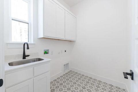 Tiny photo for 110 Pennybacker LN, Lakeway, TX 78738 (MLS # 8683572)