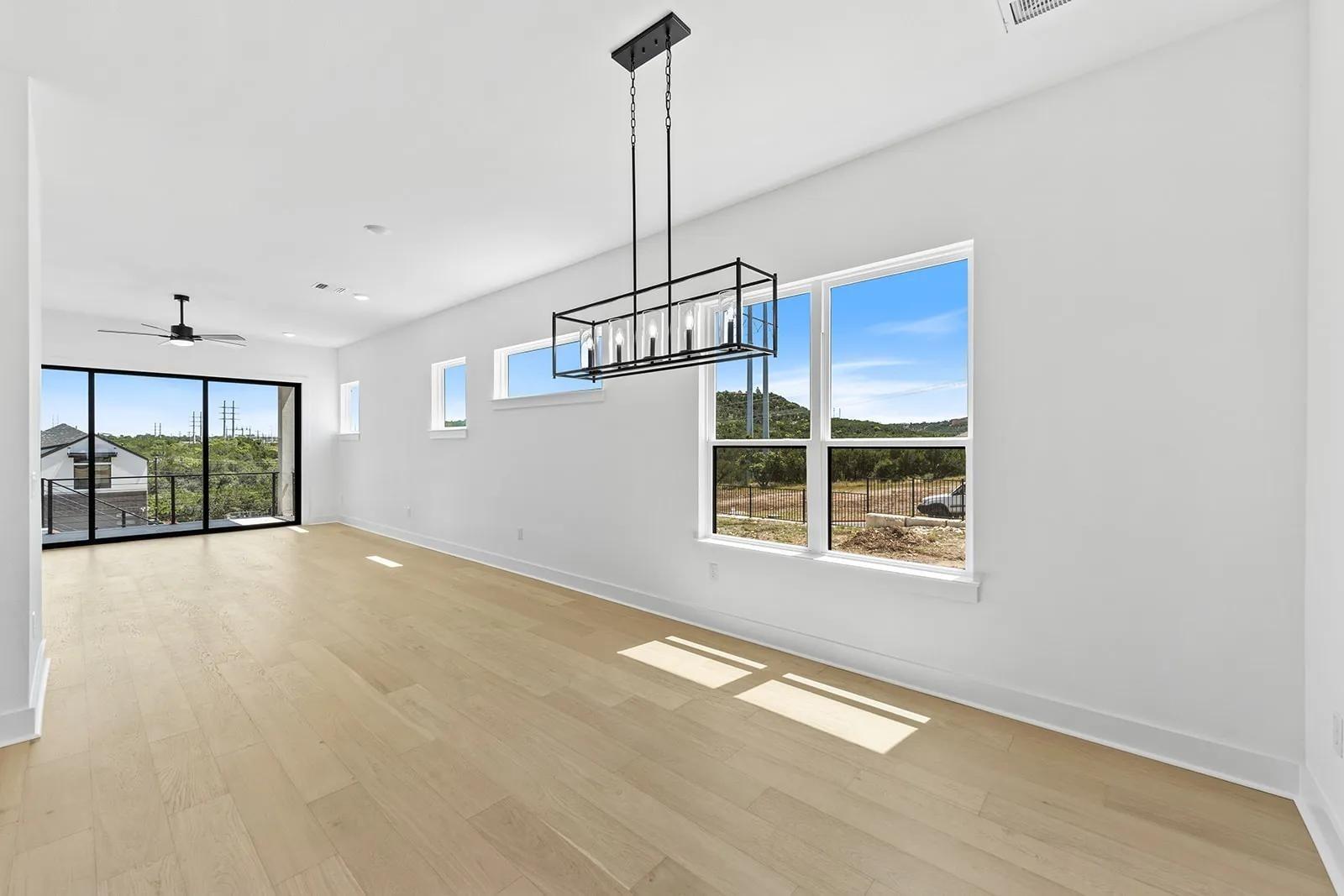 110 Pennybacker LN