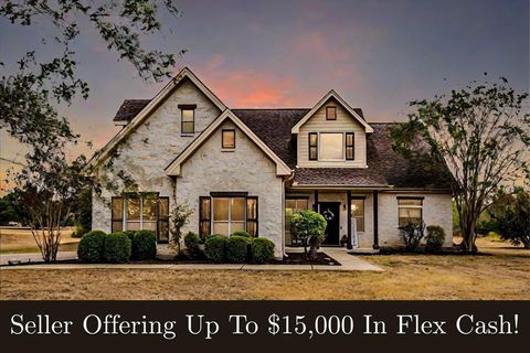 681 Bartlett DR W Buda TX 78610