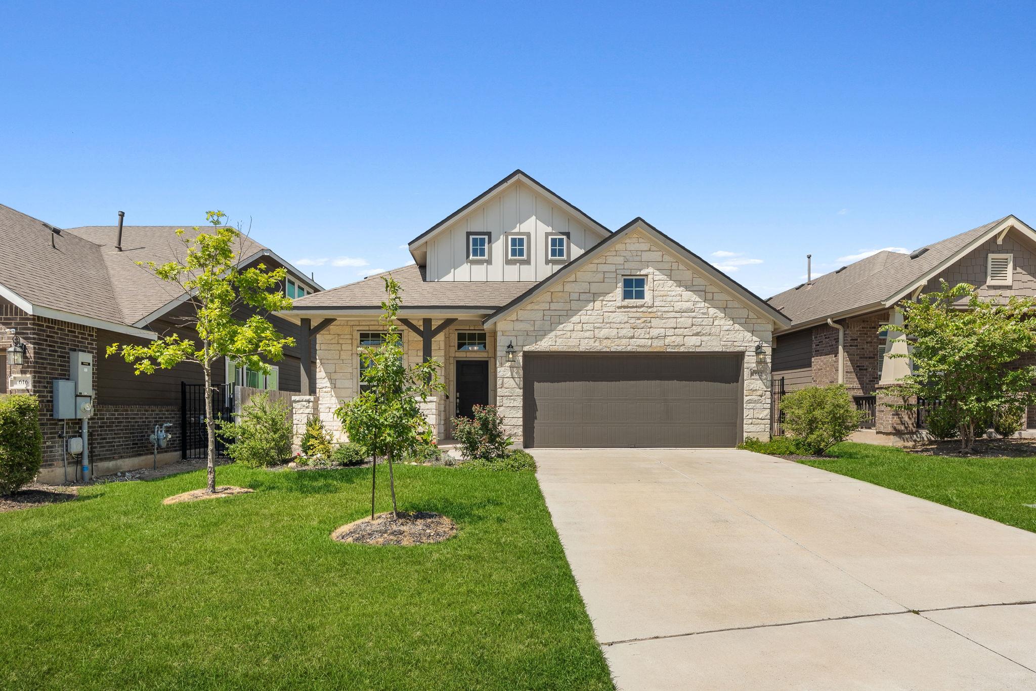 612 Saturnia DR