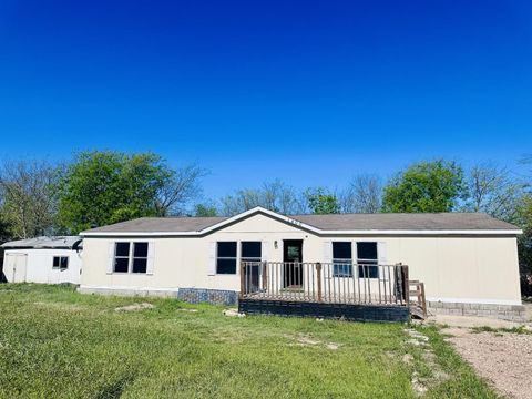 Photo of 1400 Shawnee Circle CIR, Austin, TX 78734 (MLS # 3071805)