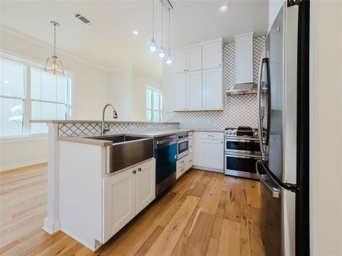 Tiny photo for 2404 Bruin DR, Spicewood, TX 78669 (MLS # 8500369)