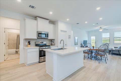 Photo of 802 Papaya DR, Buda, TX 78610 (MLS # 6479276)