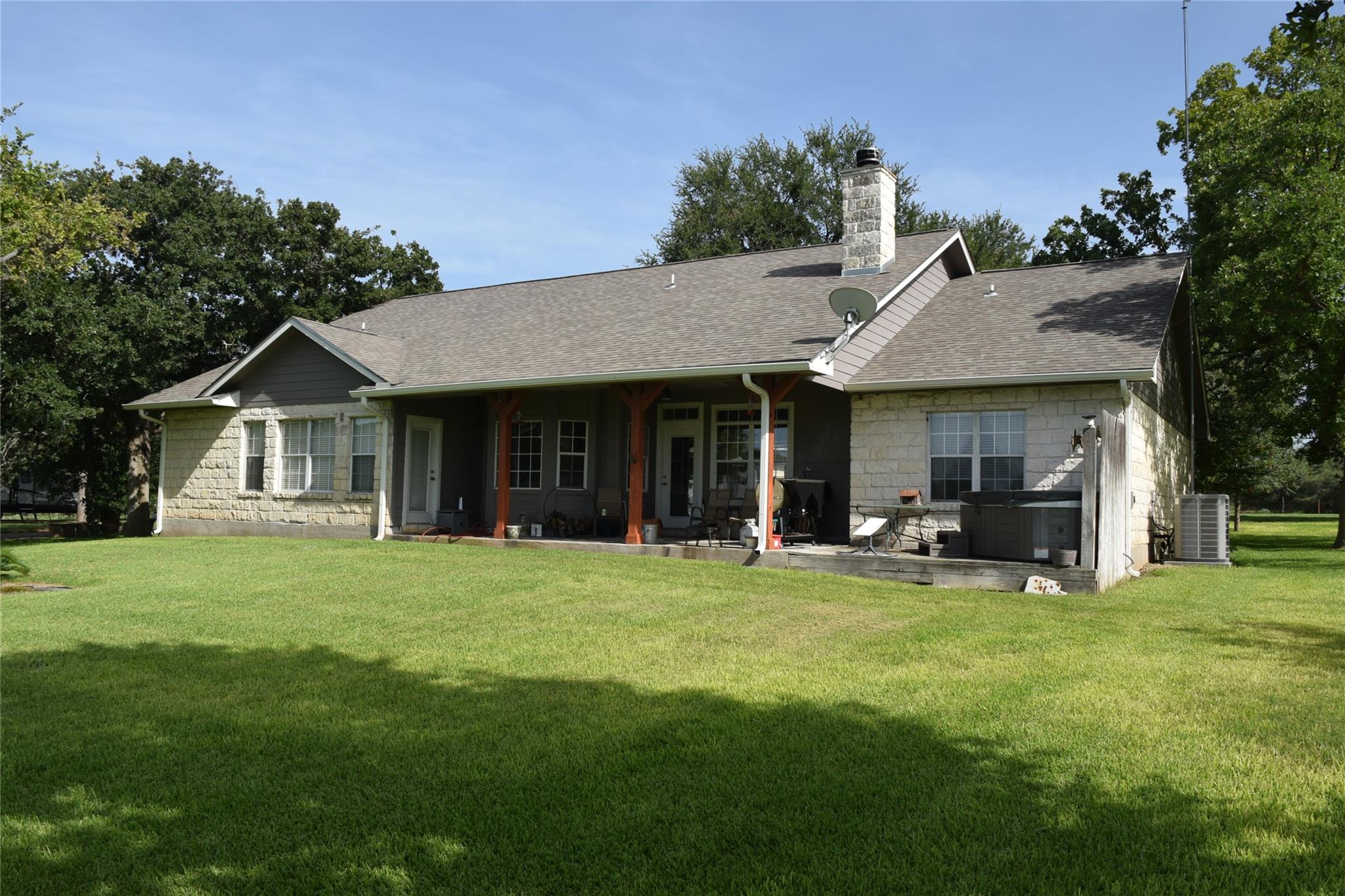2116 County Road 403