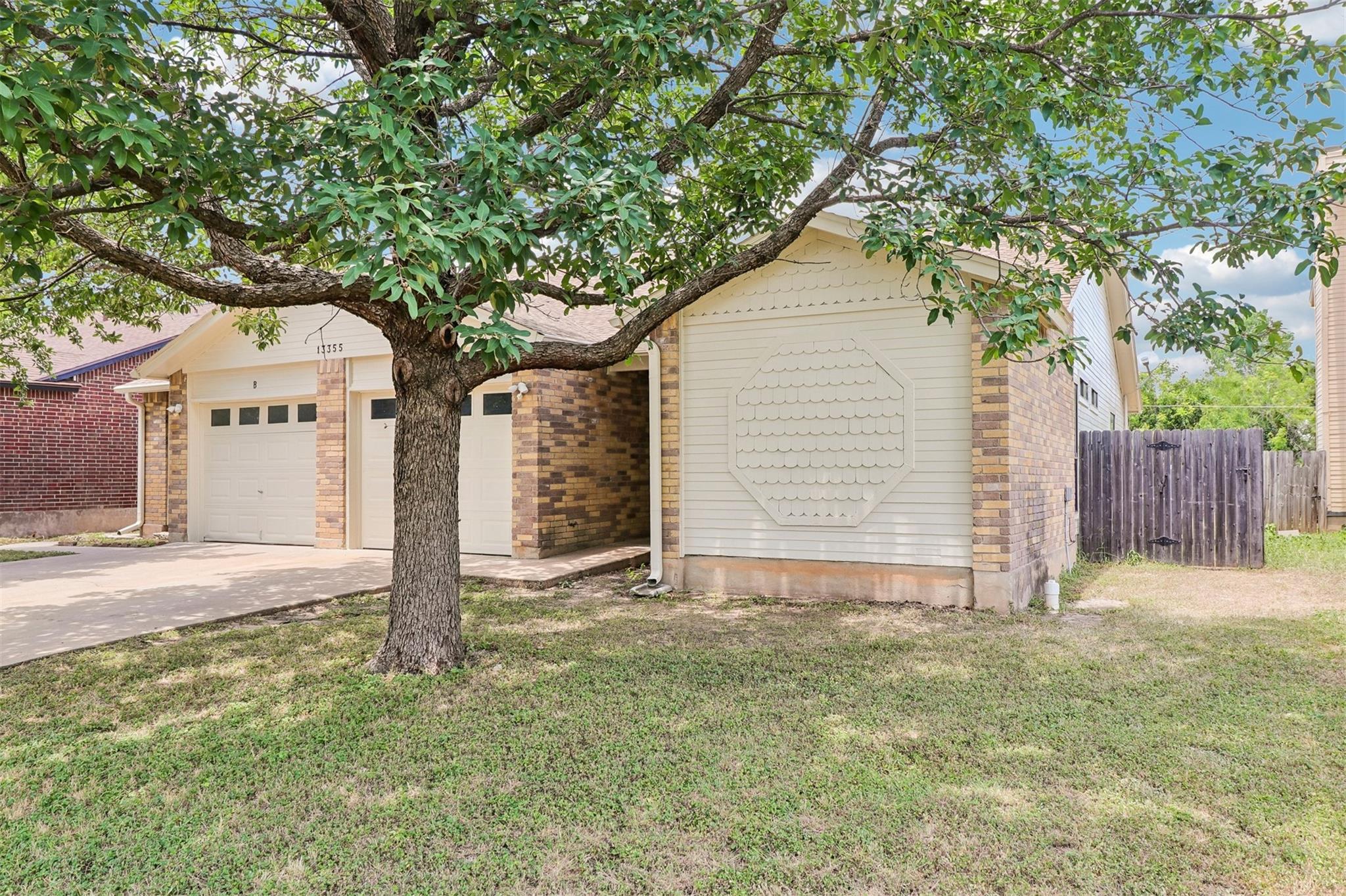 13355 Water Oak LN