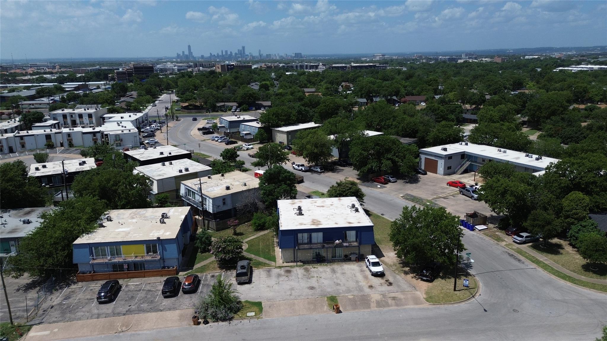 301 E Croslin ST