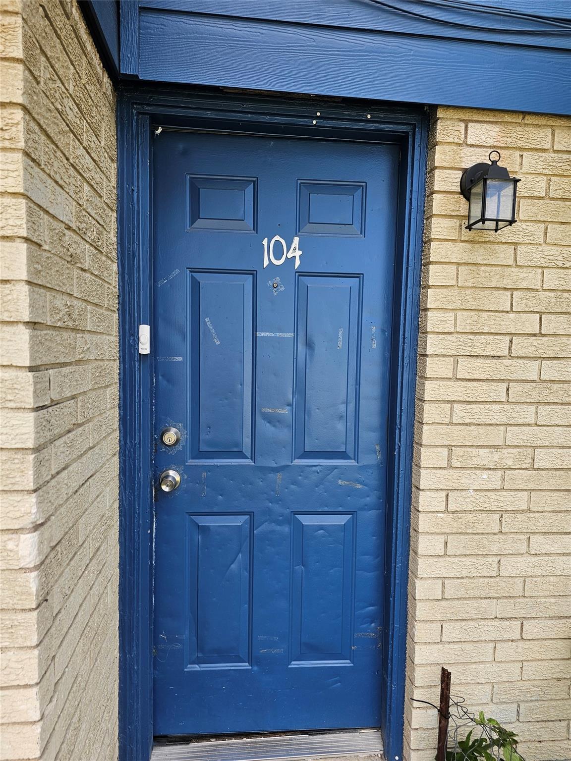 301 E Croslin ST