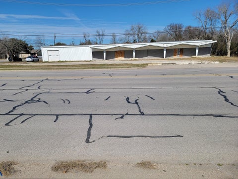 Photo of 2010 W 2nd ST, Taylor, TX 76574 (MLS # 8103825)