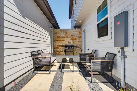 Tiny photo for 5904 Rotunda VW, Austin, TX 78747 (MLS # 2609751)