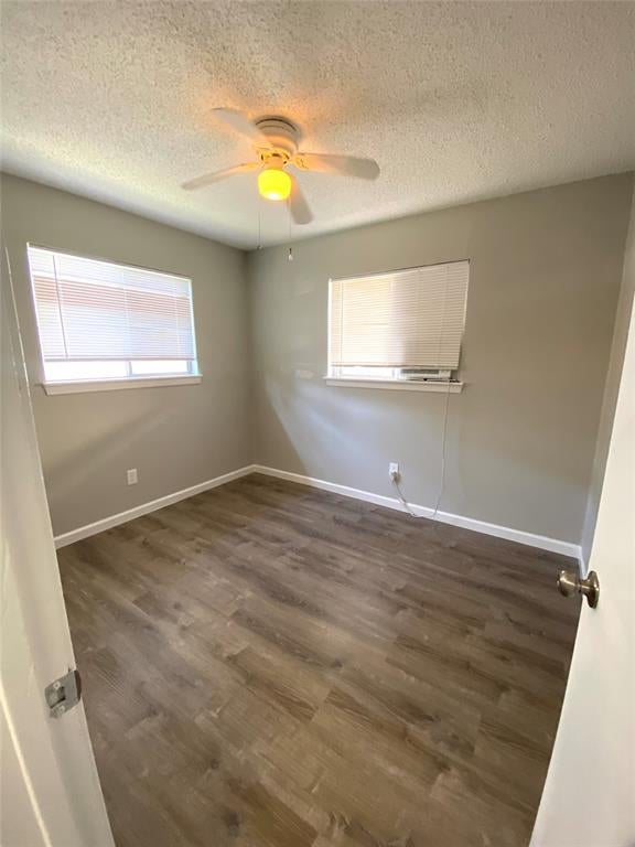 Photo 1 of 5 — 404 Swanee DR B, Austin, TX 78752