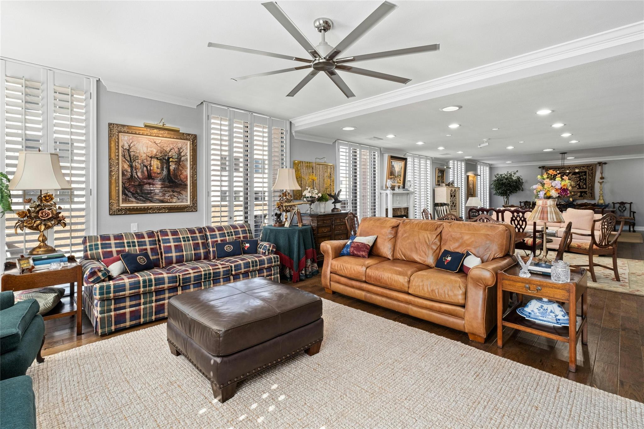 1122 Colorado ST 1004