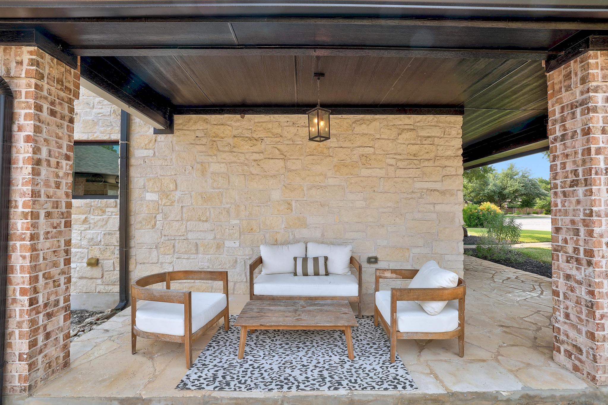 104 Hazeltine DR