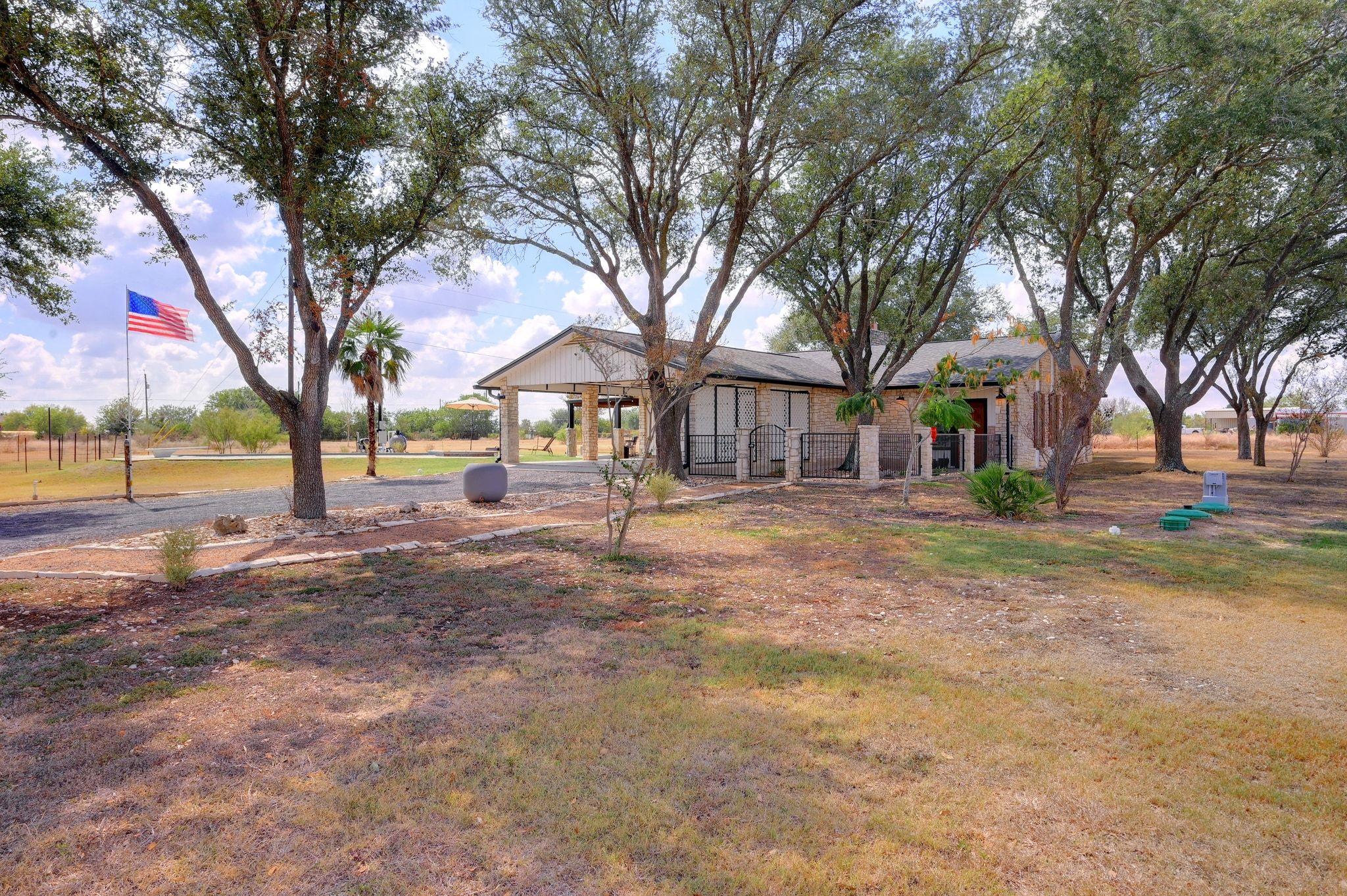 8789 Youngsford RD