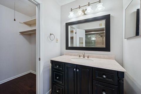 Tiny photo for 1500 Aquifer CV #B, Austin, TX 78746 (MLS # 8501544)