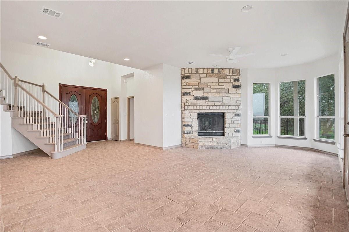 4303 Bob Wire RD