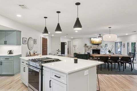 Tiny photo for 3902 Knollwood DR #A, Austin, TX 78731 (MLS # 7208141)