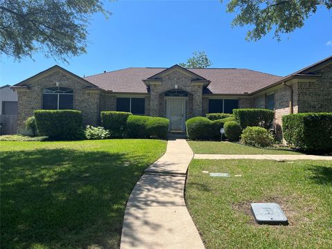 Photo of 100 Adelfa DR, Round Rock, TX 78664 (MLS # 2912795)