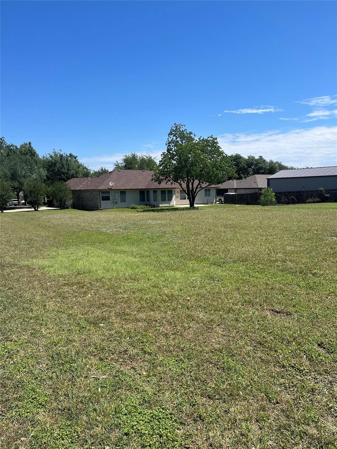 100 Adelfa DR