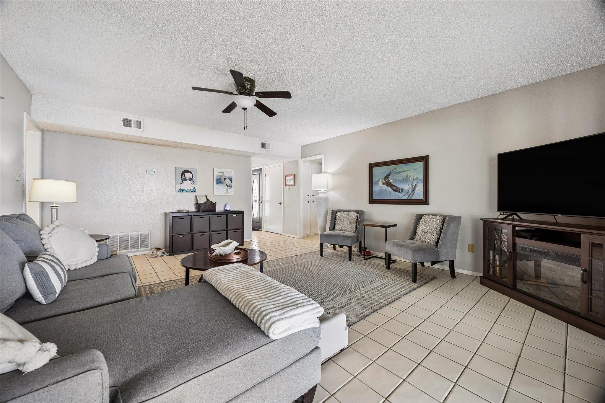 1704 County Road 128