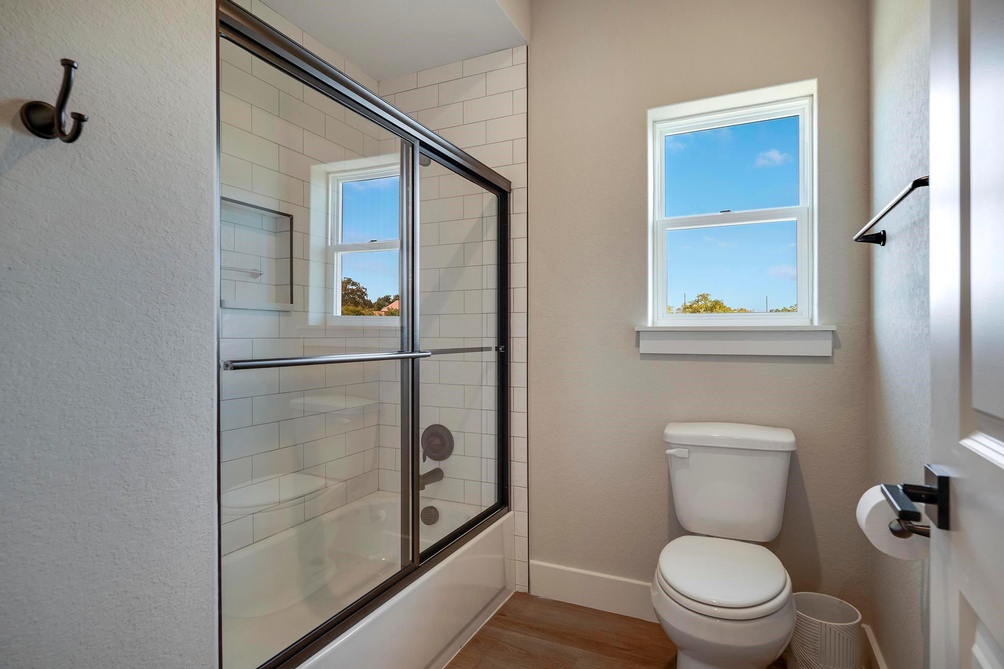 Granite Shoals, Texas 78654, United States, 3 Bedrooms Bedrooms, ,3 BathroomsBathrooms,Residential,Active,34223