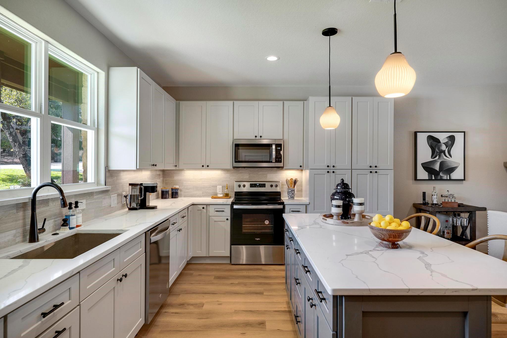 Granite Shoals, Texas 78654, United States, 3 Bedrooms Bedrooms, ,3 BathroomsBathrooms,Residential,Active,34223