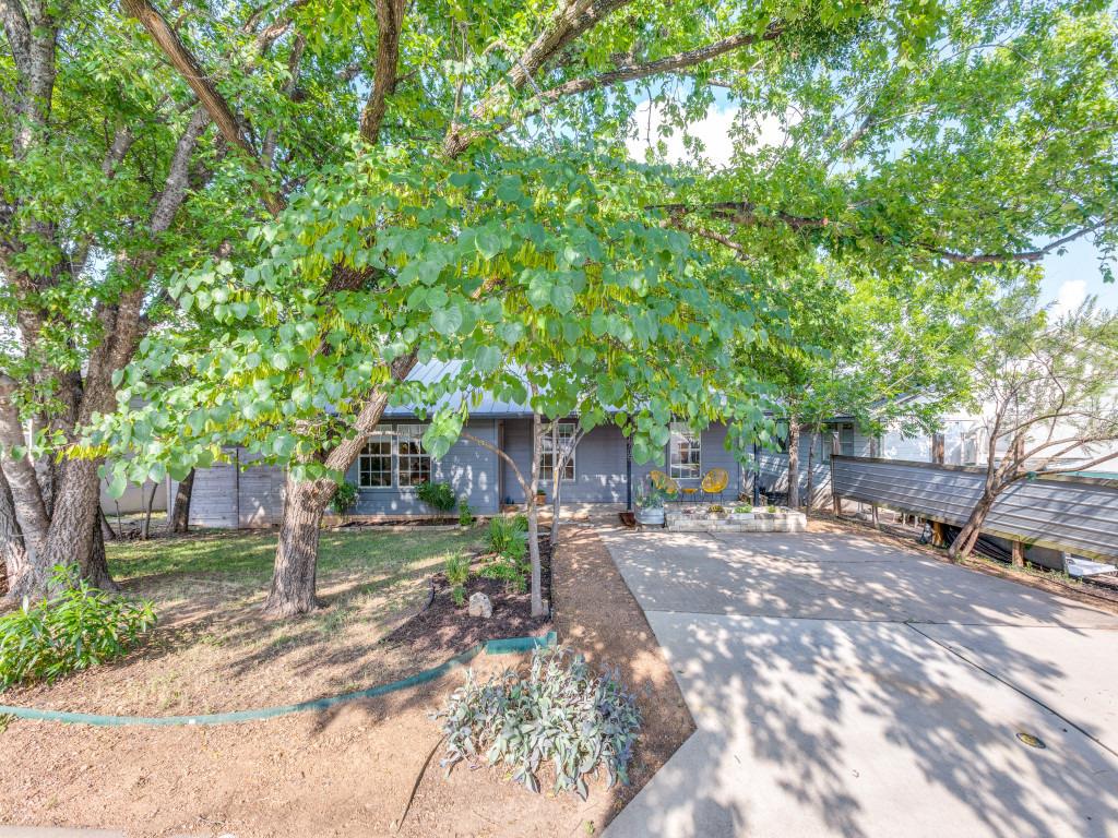 1705 Adriane DR