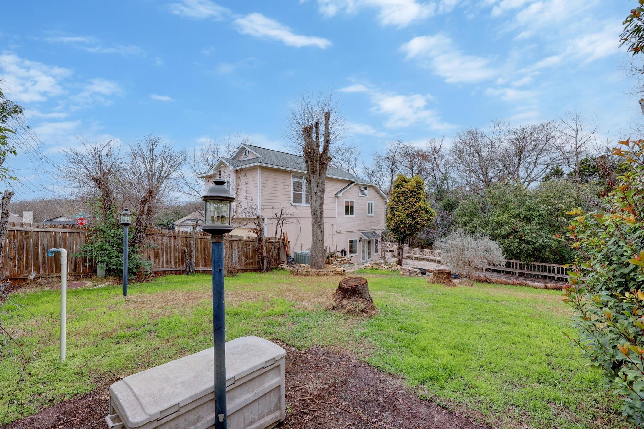 1102 Silverton CT