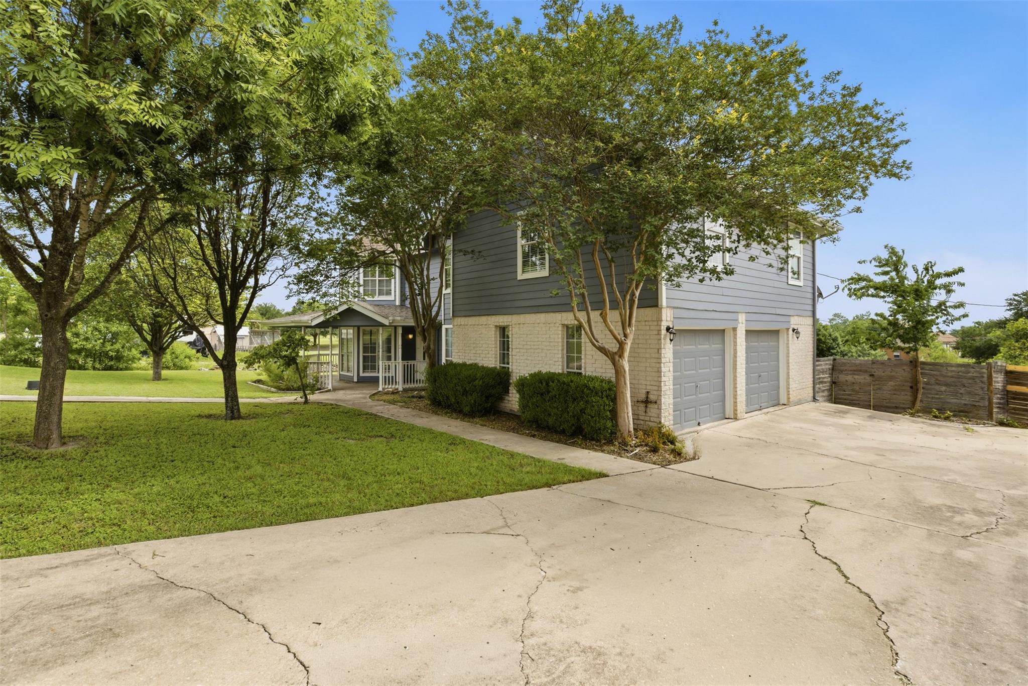115 Clarks Grove LN