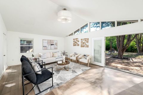 Photo of 6017 Belfast DR, Austin, TX 78723 (MLS # 9102243)