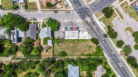 1405 Rosewood Ave Austin TX 78702