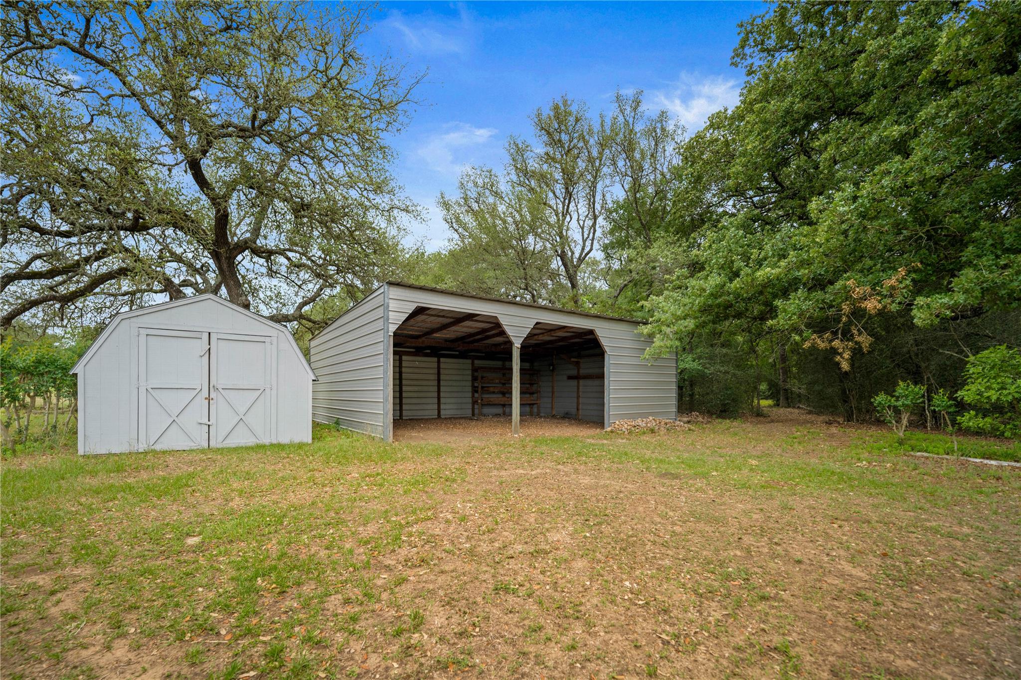 182 Grassy Creek RD