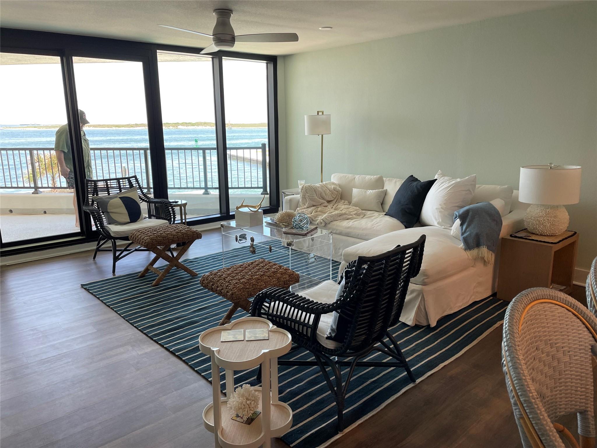 1000 N Station ST 106