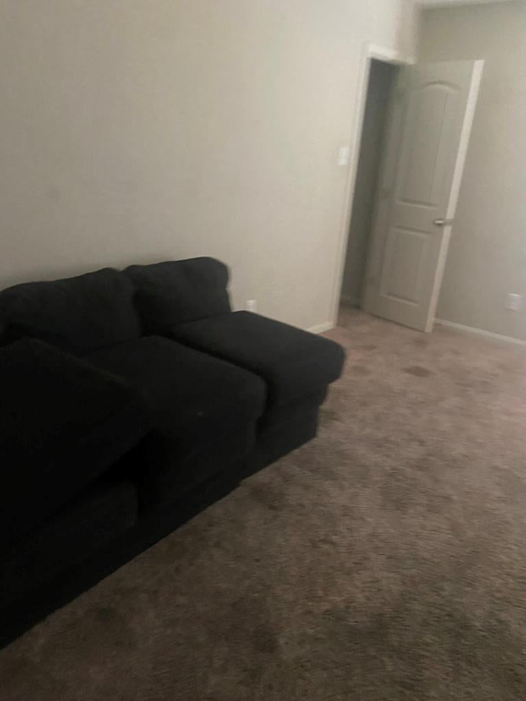 100 Cherry Tree LN