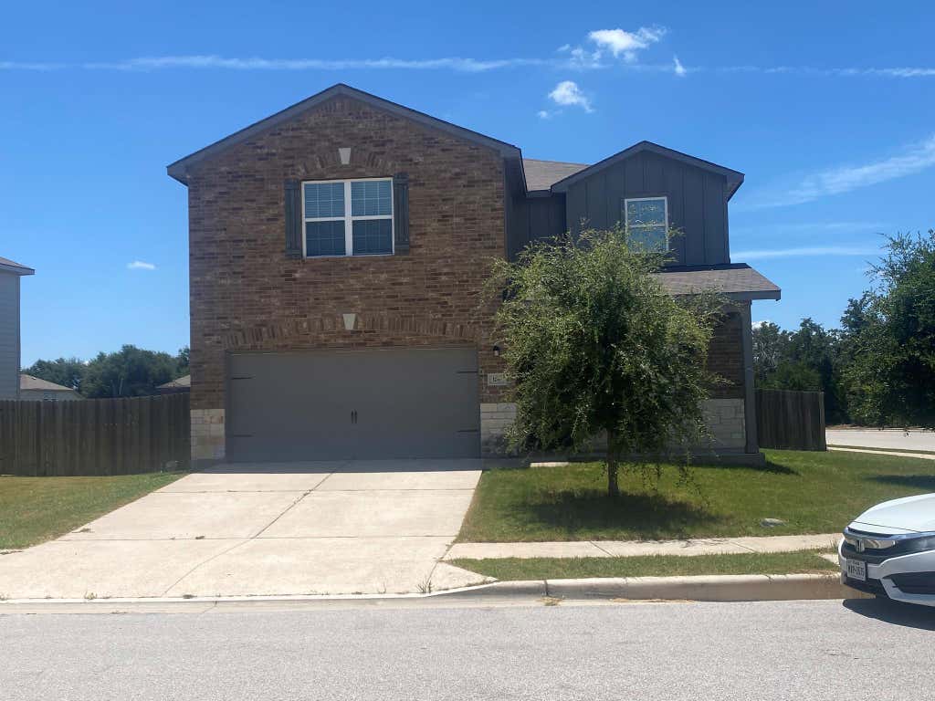 Photo of 100 Cherry Tree LN, Liberty Hill, TX 78642 (MLS # 2326119)