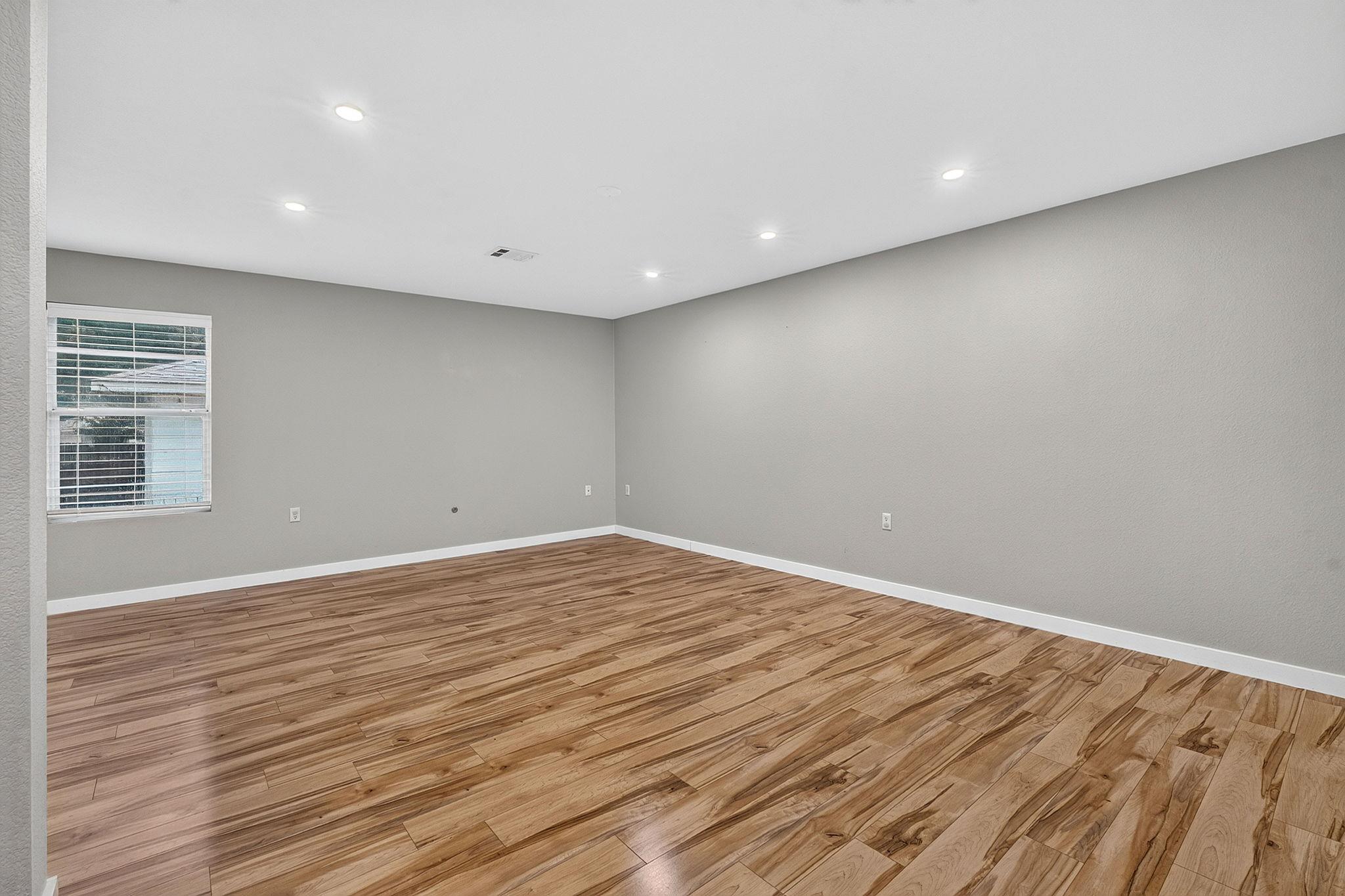 1703 Mimosa LN