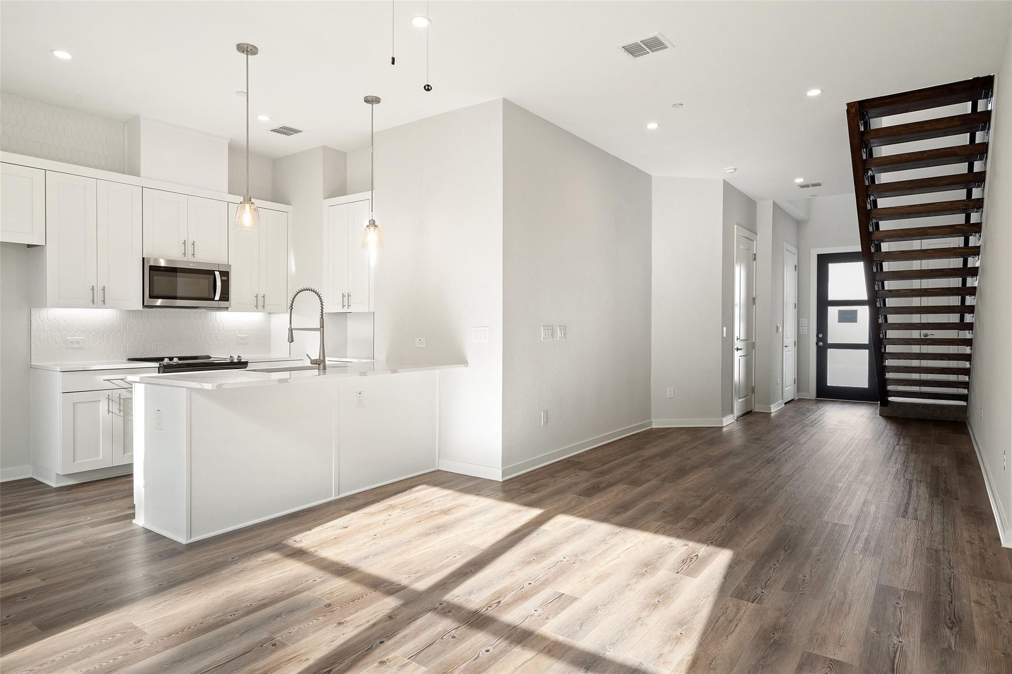 12001 Vista Parke Drive DR 505
