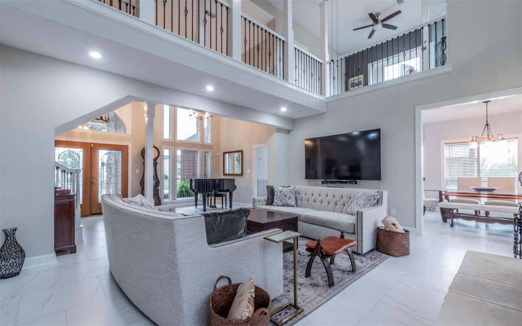 Photo of 333 Wesley RDG, Spicewood, TX 78669 (MLS # 2208146)