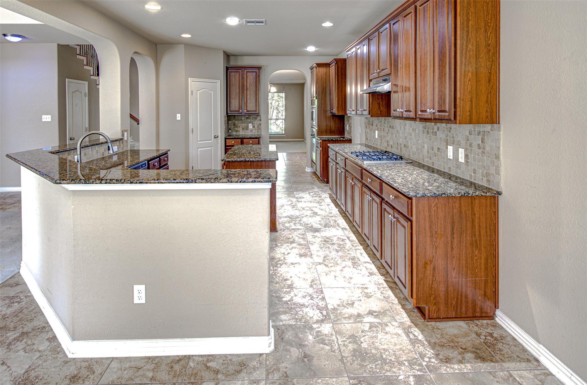 19112 Boulder Crest DR